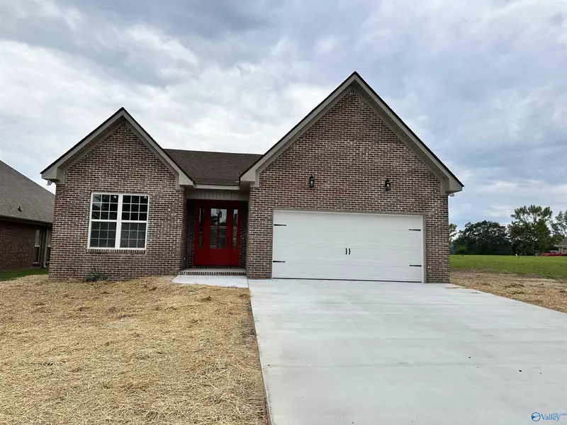 131 Village Lane, Boaz, AL 35956