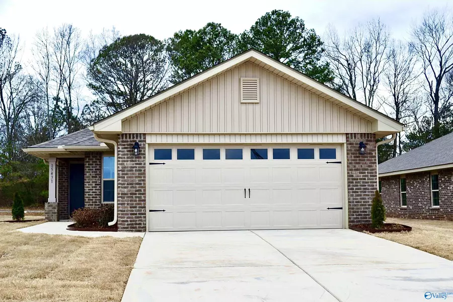 15439 Lapwing Cove, Athens, AL 35611