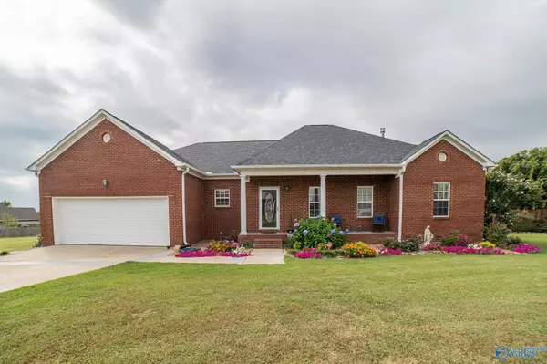 95 Emma Place, Grant, AL 35747