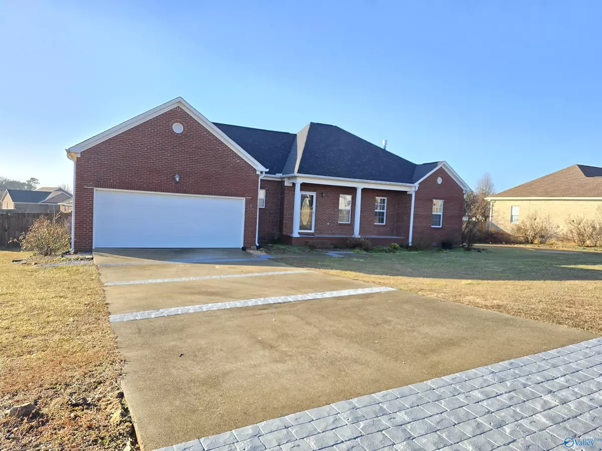 Grant, AL 35747,95 Emma Place