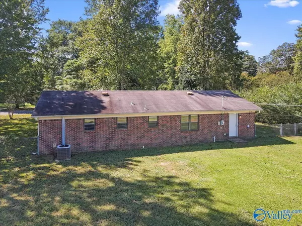 Guntersville, AL 35976,60 Mcdonald Lane