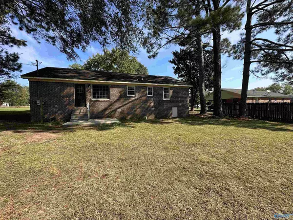 Moulton, AL 35650,113 Pickens Avenue