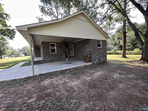 Moulton, AL 35650,113 Pickens Avenue