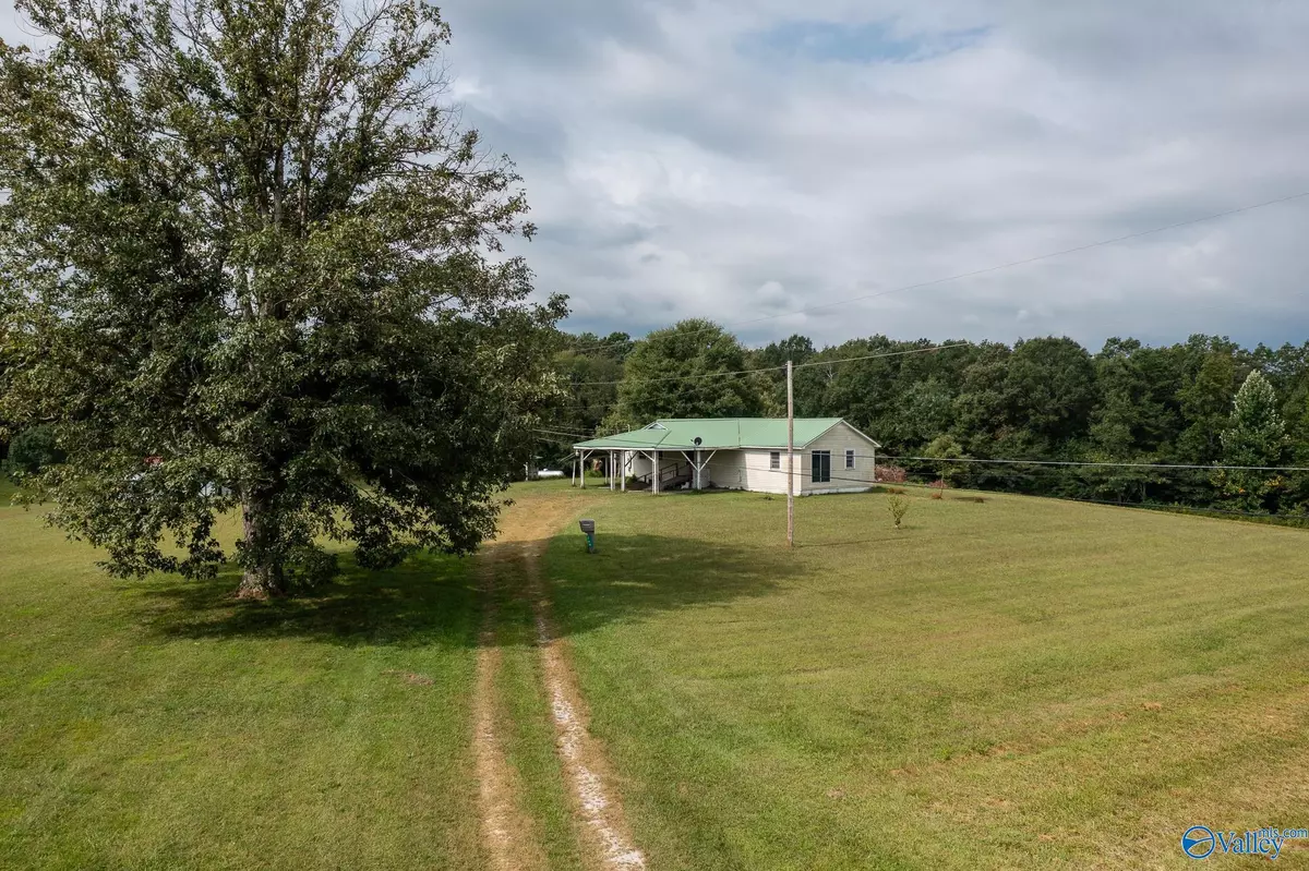 Higdon, AL 35979,268 County Road 815