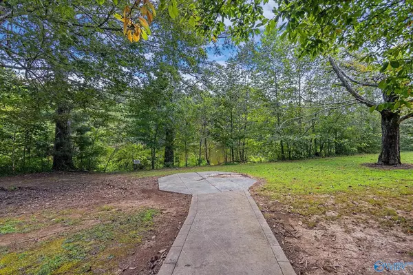 Toney, AL 35773,2685 Ready Section Road