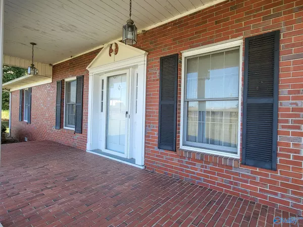 Lester, AL 35647,10790 West Limestone School Road