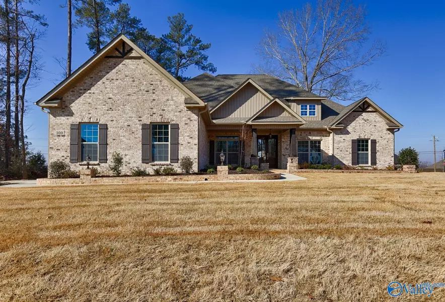 360 Kendallwood Drive, Meridianville, AL 35759