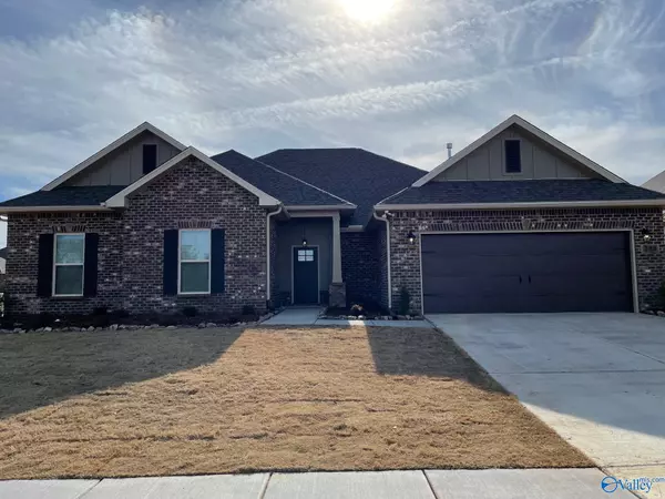 208 Grouser Drive, New Market, AL 35761