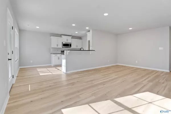 New Hope, AL 35760,142 Stratman Drive