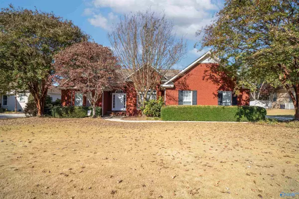 Athens, AL 35613,22157 Saratoga Drive