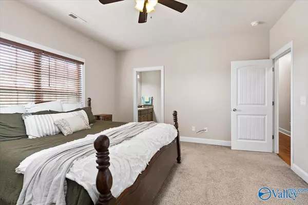 Toney, AL 35773,453 Banyon Road