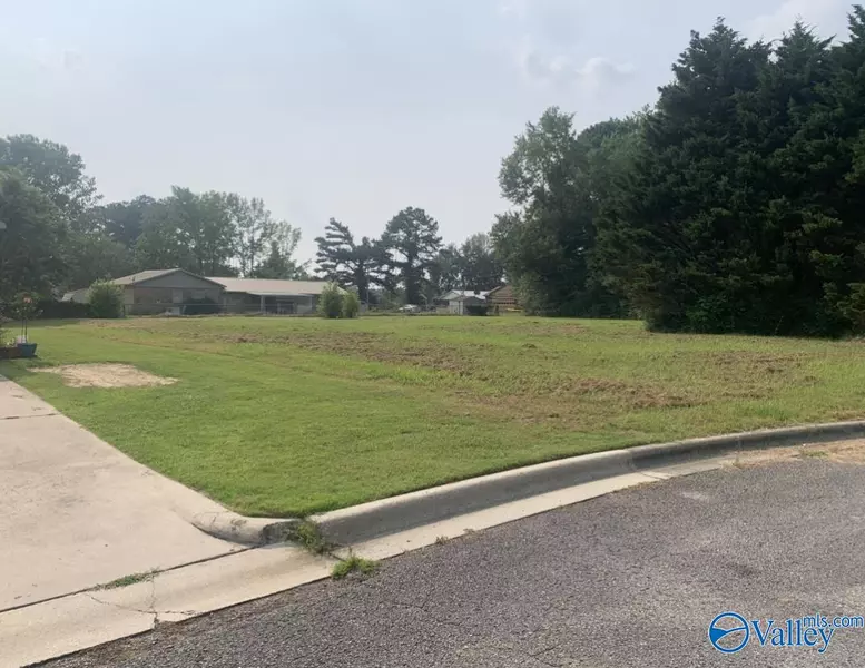 Lot 5 Sutton Place Circle, Albertville, AL 35950