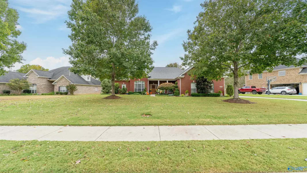 3114 Tenker Creek Lane, Owens Cross Roads, AL 35763