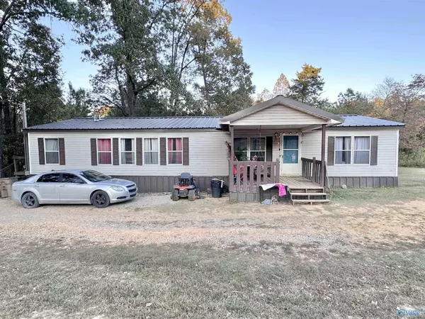 116 Duckworth Drive, Hodges, AL 35571