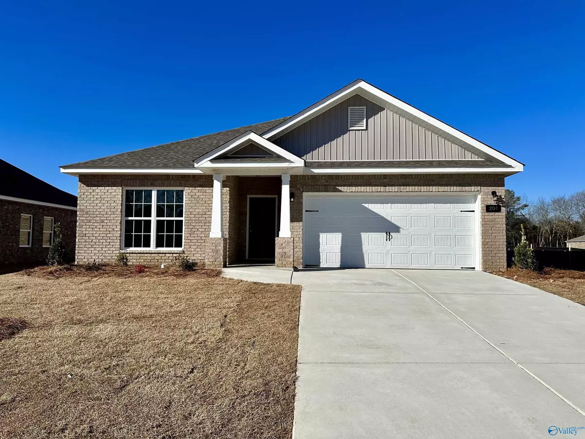 New Market, AL 35761,204 Sunny Springs Court