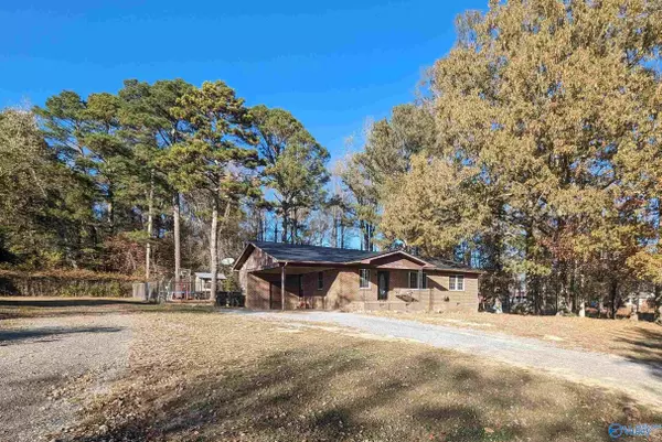 Pisgah, AL 35765,211 Wann Circle