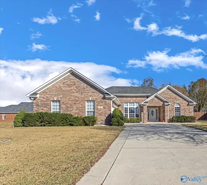 122 White Apple Drive, Harvest, AL 35749