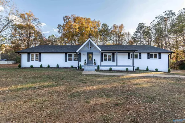 862 6th Avenue NE, Arab, AL 35016