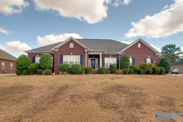 15108 Lancelot Circle, Harvest, AL 35749