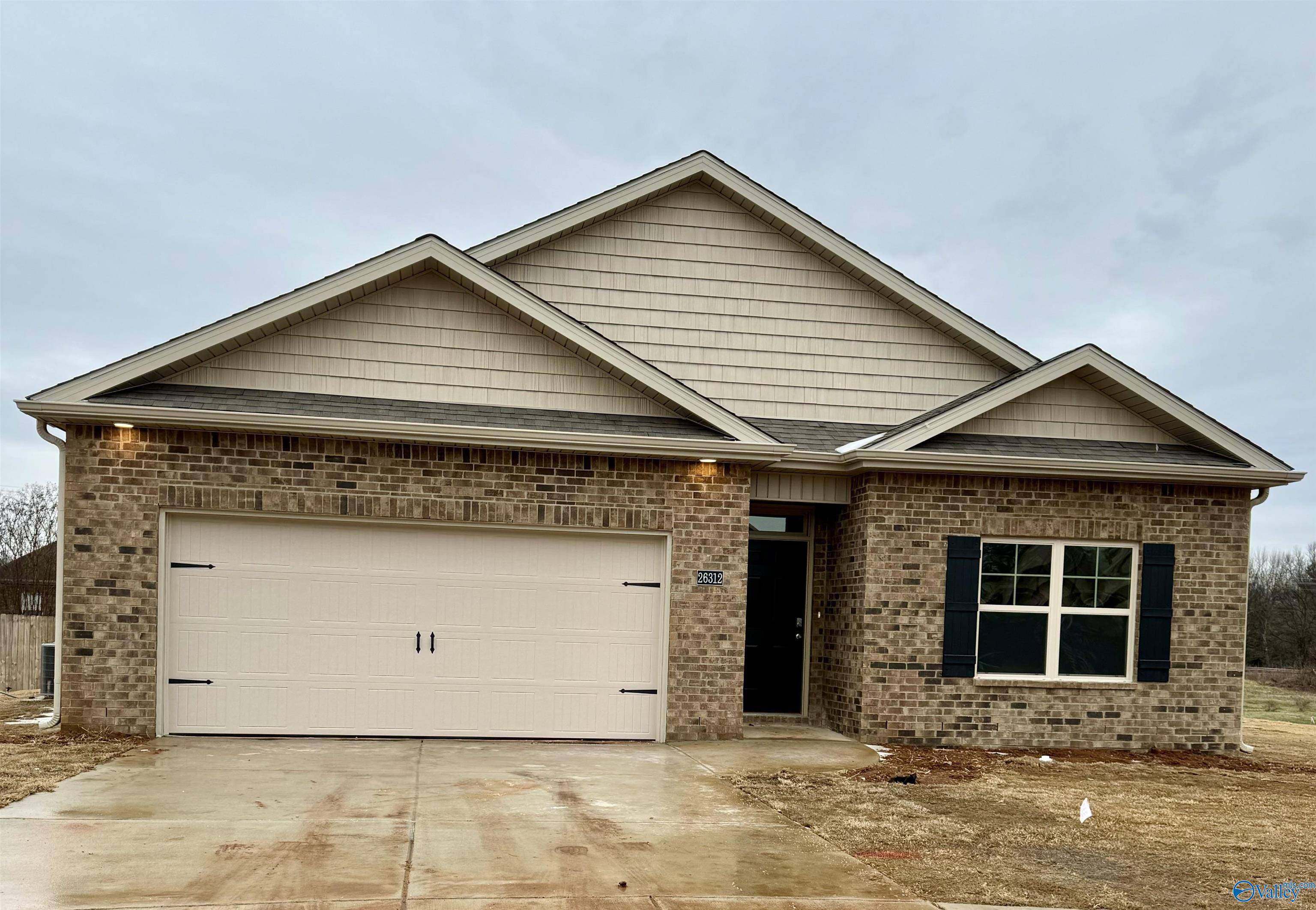 26312 Nash Lane, Athens, AL 35613