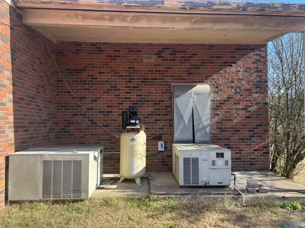 Woodville, AL 35776,21 Venson Street