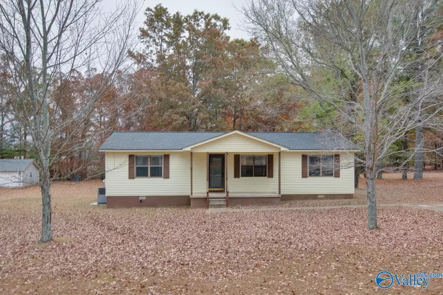 627 Orvil Smith Road, Harvest, AL 35749