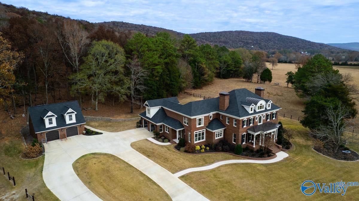 Owens Cross Roads, AL 35763,355 Cave Spring Road