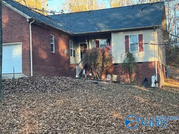 5635 River Oak Drive N, Southside, AL 35907