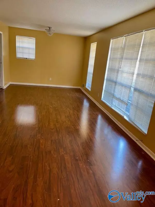 Fairfield, AL 35064,912 Owen Avenue