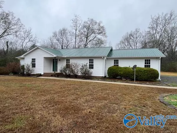 18508 County Highway 26, Oneonta, AL 35121