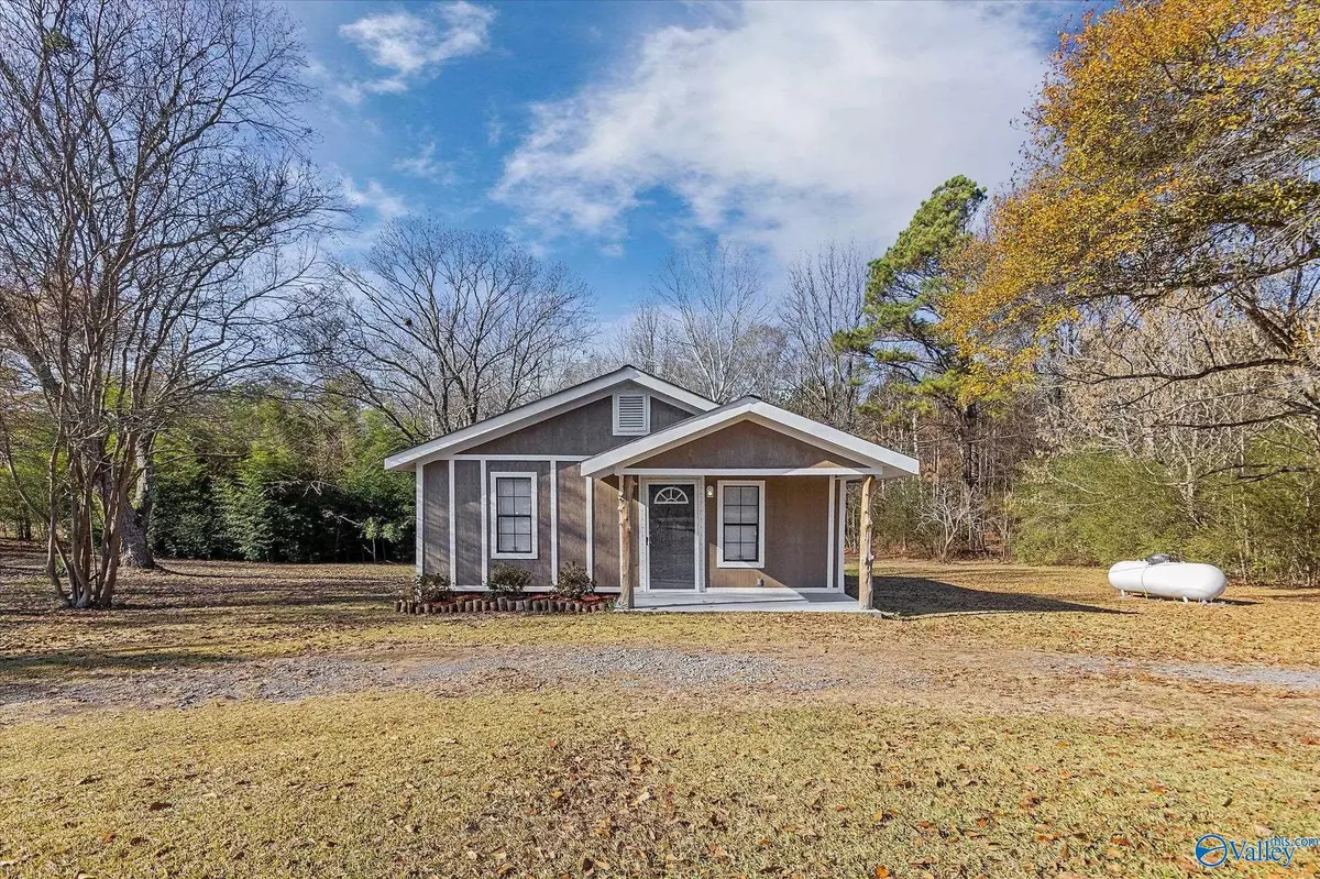 Albertville, AL 35950,272 Weaver Road