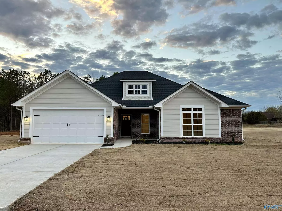 Toney, AL 35773,104 Southern Pine Drive