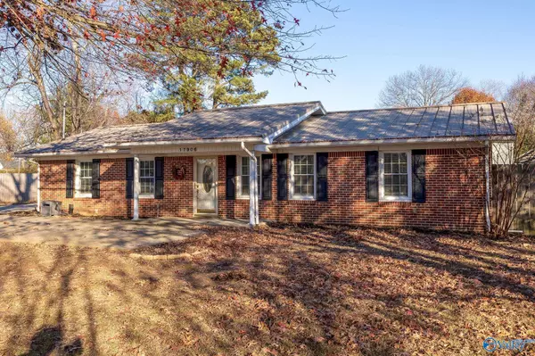 17906 Oakdale Road, Athens, AL 35613