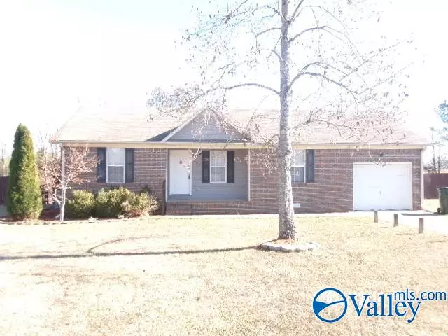 149 Quiet Lane, Hazel Green, AL 35750