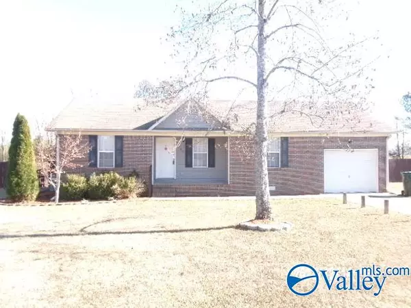 149 Quiet Lane, Hazel Green, AL 35750