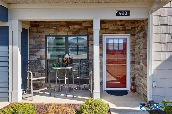 Owens Cross Roads, AL 35763,493 Wade Road