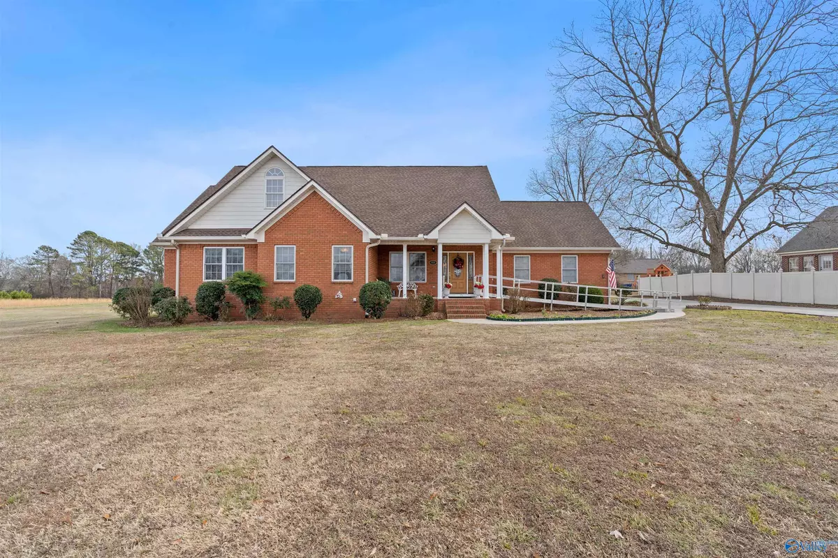 Albertville, AL 35951,101 Meadowlark Lane