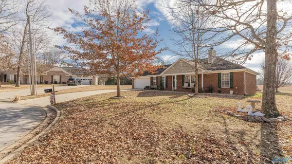 New Market, AL 35761,124 Short Track Drive