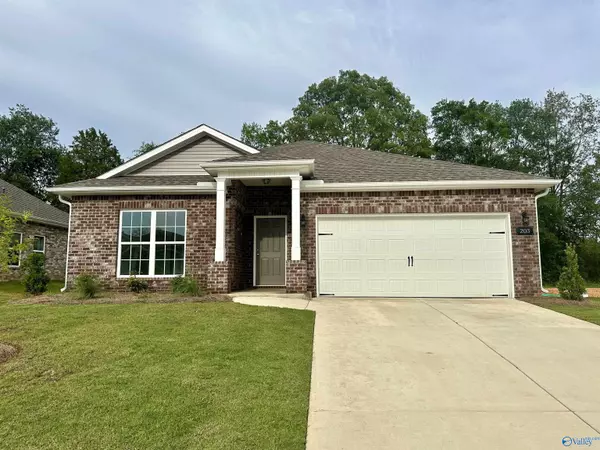 203 Sunny Springs Court, New Market, AL 35761