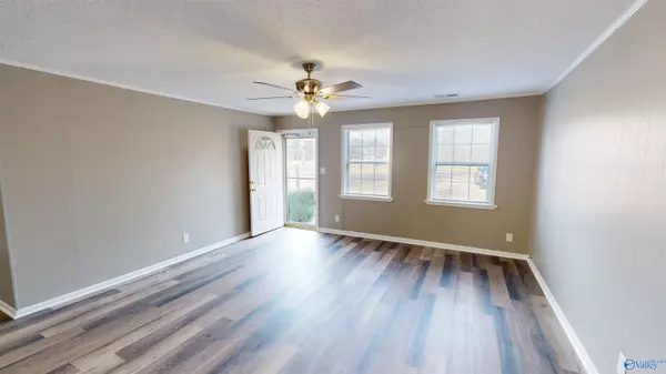 Athens, AL 35611,12240 Lakeview Street