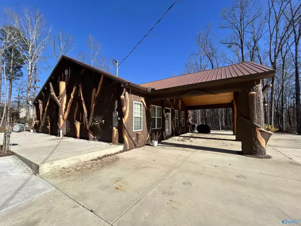 3899 Hidden Cove Drive, Cedar Bluff, AL 35959