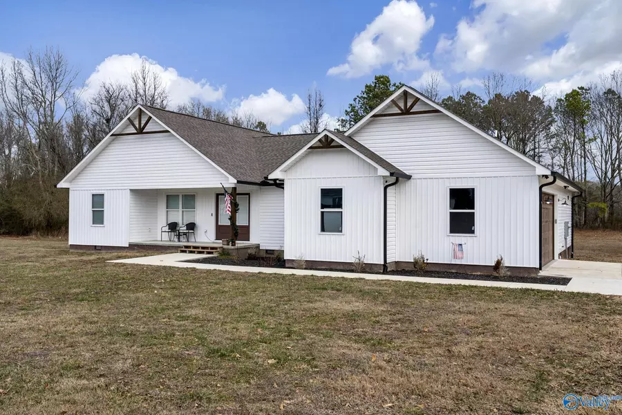 3423 Fry Gap Road, Arab, AL 35016