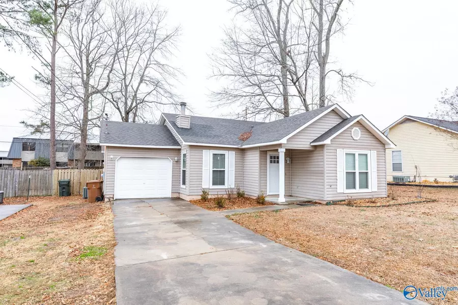 1405 Elizabeth Drive SW, Hartselle, AL 35640