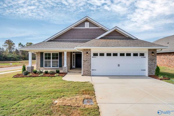 6103 Feather Way SE, Owens Cross Roads, AL 35763