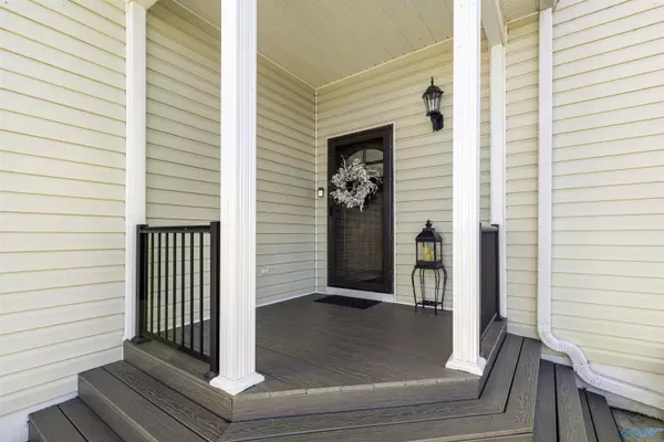 Athens, AL 35611,5354 Bay Shore Drive