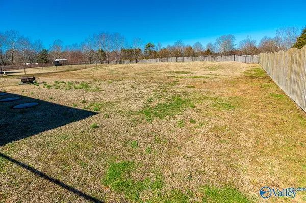 Toney, AL 35773,3715 Elkwood Section Road