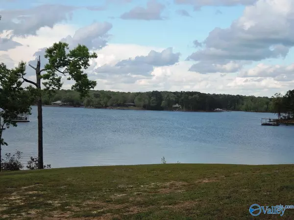 Jasper, AL 35504,73 Harbor Lights Trail