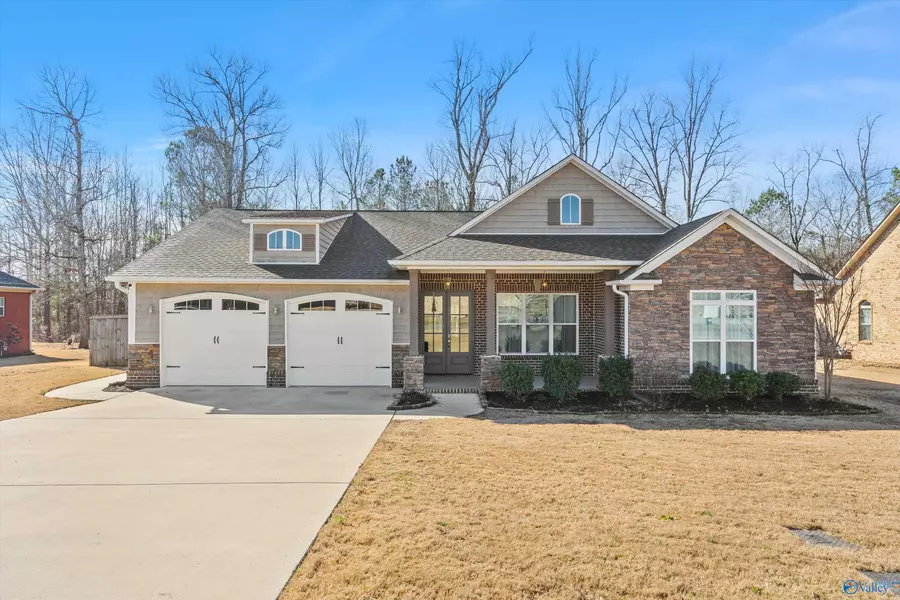 21701 Silver Oaks Circle, Athens, AL 35613