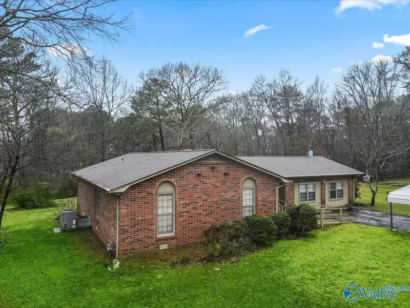 1609 Penn Road SW, Hartselle, AL 35640