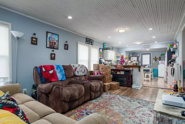 Albertville, AL 35950,313 Glover Street